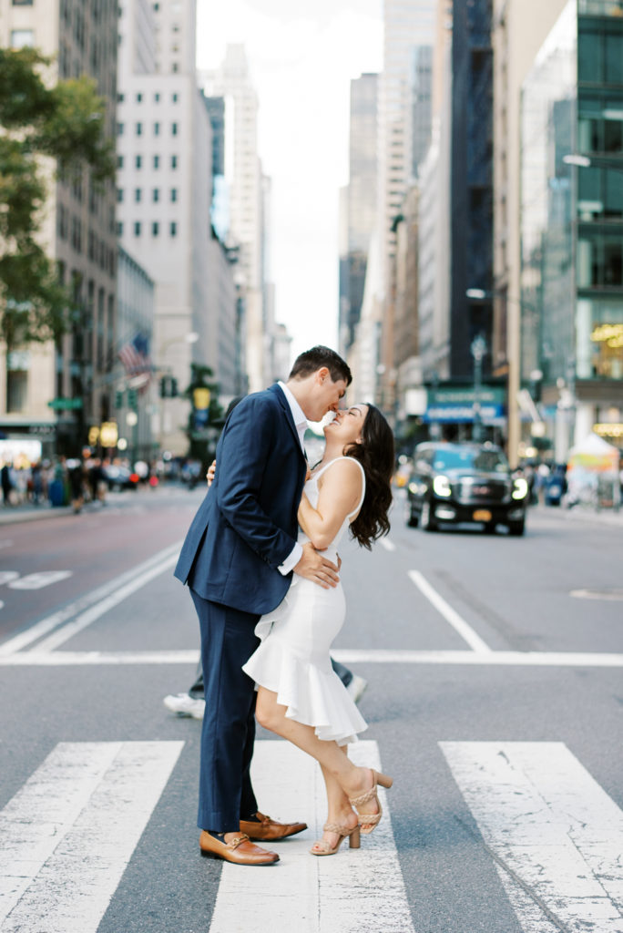 kissing in nyc for the just engaged checklist